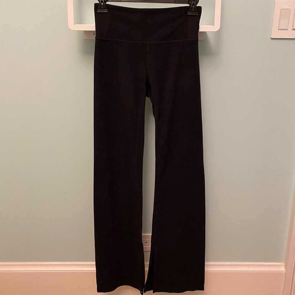 Athleta black yoga pants